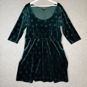 Her Universe Marvel Loki Velvet Embossed Dress 2X Hot Topic Cosplay Green Thor